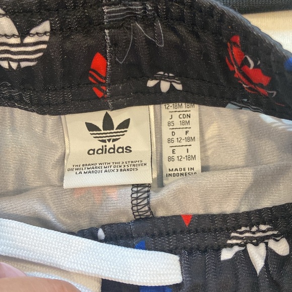 adidas baby track suit - Picture 2 of 3